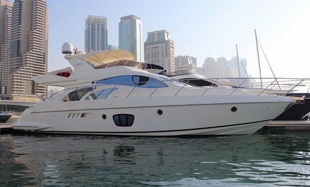 Azimut 55 luxury yacht cruise Abu Dhabi Corniche — Lulu Pearl Boats